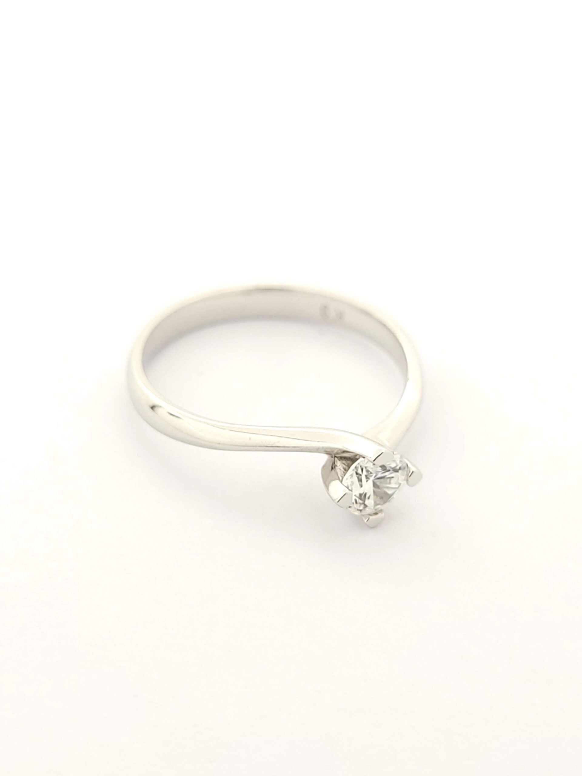 Λευκόχρυσο Γυναικείο Δαχτυλίδι Μονόπετρο Κ14 Με Ζιργκόν κωδ.101449