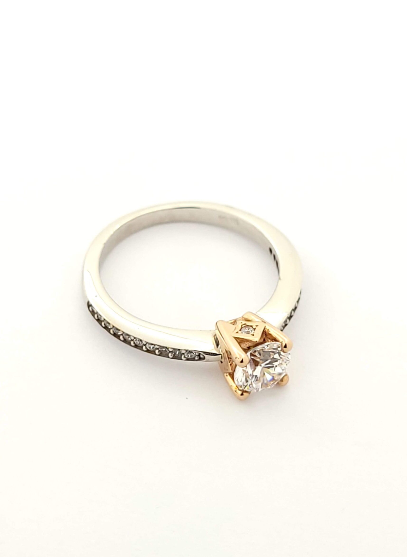 Δίχρωμο Γυναικείο Δαχτυλίδι Μονόπετρο Κ14 Με Ζιργκόν κωδ.101453