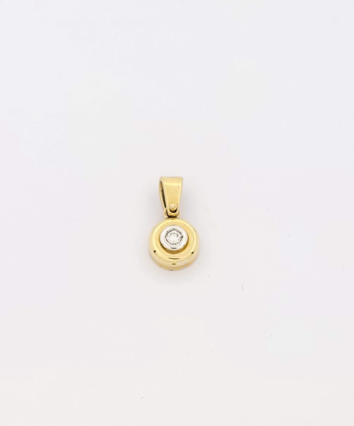 Χρυσό Δίχρωμο Γυναικείο Κρεμαστό Μενταγιόν Με Διαμάντι Μπριγιάν K18 κωδ.101622